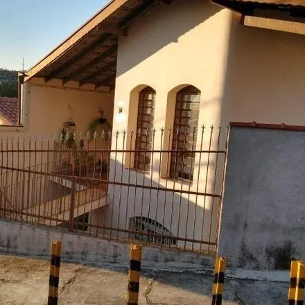 Buy this 6 bed house on Rua Clóvis Bevilaqua in São Camilo, Jundiaí - SP