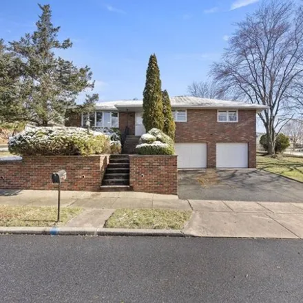 Rent this 3 bed house on 63 Petersen Road in Totowa, NJ 07512