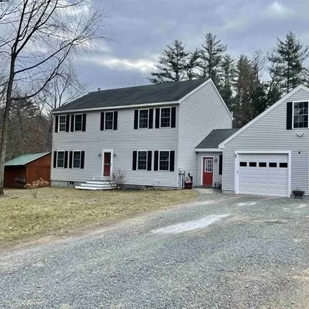 Rent this 4 bed house on Mount Caesar School in 585 Old Homestead Highway, Swanzey