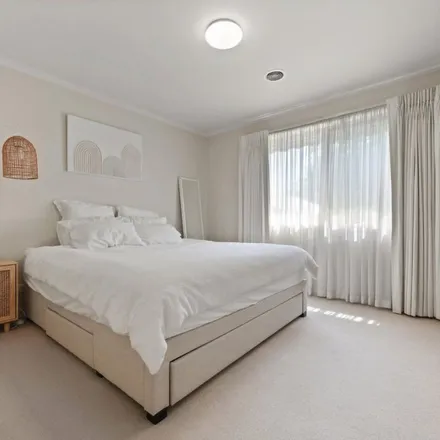 Image 2 - Mirabel Avenue, Ringwood East VIC 3135, Australia - Apartment for rent