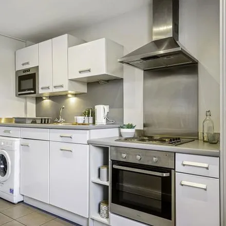 Rent this 2 bed apartment on Belle Vue Road Victoria Terrace in Belle Vue Road, Leeds