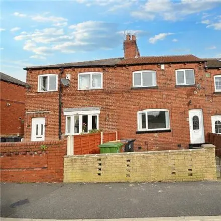 Buy this 3 bed townhouse on Wooler Road in Leeds, LS11 7JL