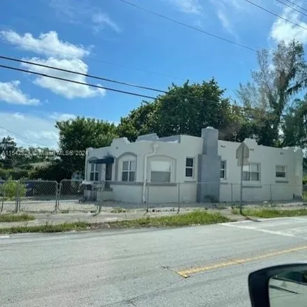 Image 3 - 932 Northwest 70th Street, Miami, FL 33150, USA - House for sale