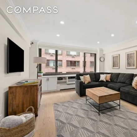 Image 2 - 420 East 64th Street, New York, NY 10065, USA - Apartment for sale