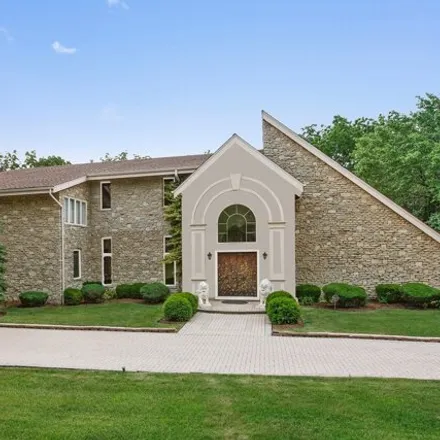 Buy this 5 bed house on Ottawa Lane in Oak Brook, DuPage County