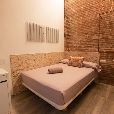 Image 2 - Travessera de Gràcia, 269, 08001 Barcelona, Spain - Room for rent