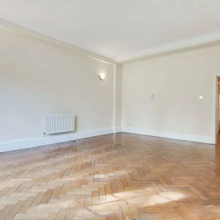 Rent this 2 bed apartment on 1a Children's Centre in Laystall Street, London