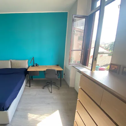 Rent this 1 bed apartment on Ristorante Toscano da Angelo in Viale Umbria, 20135 Milan MI