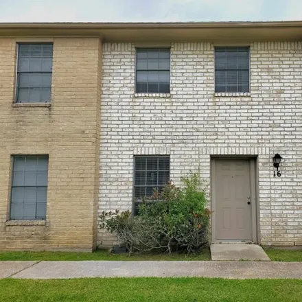 Rent this 2 bed townhouse on Christus Southeast Texas Orthopedic Specialty Center in 3650 Laurel Avenue, Caldwood