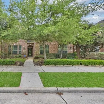 Rent this 3 bed townhouse on 27 Pine Needle Place in Sterling Ridge, The Woodlands