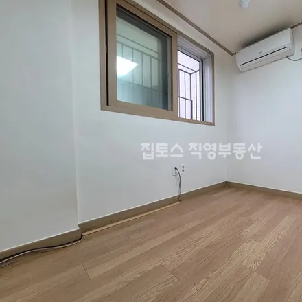 Rent this studio apartment on 서울특별시 광진구 화양동 19-45