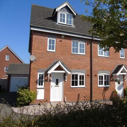 Rent this 3 bed duplex on Pickering Way in Cheshire East, CW5 7RE