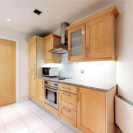 Image 4 - Whitehouse Apartments, 9 Belvedere Road, South Bank, London, SE1 8YP, United Kingdom - Apartment for rent
