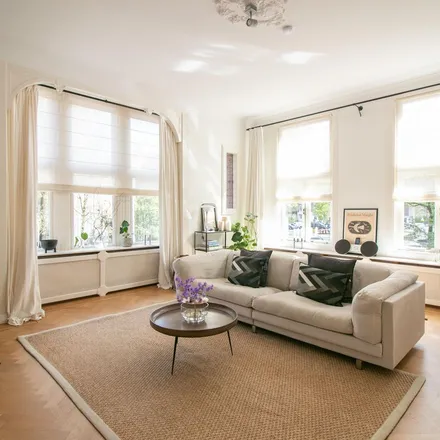 Rent this 2 bed apartment on Honthorststraat 40-2 in 1071 DG Amsterdam, Netherlands