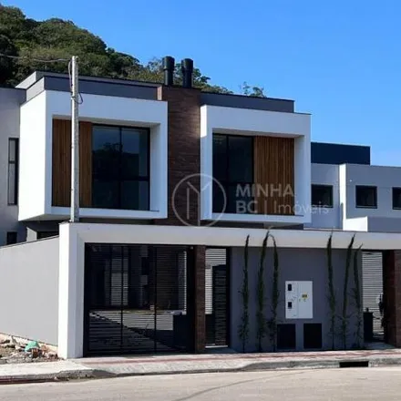 Buy this 4 bed house on Rua Santa Mariana in São Francisco de Assis, Camboriú - SC