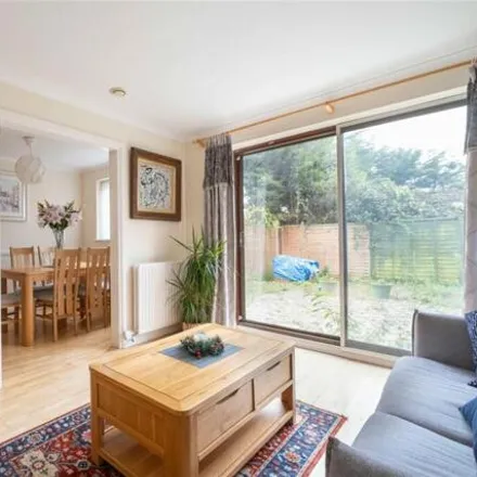 Image 2 - 8;8a;9;9a Waldrist Close, Cheltenham, GL51 0AQ, United Kingdom - House for sale