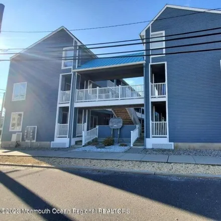 Buy this 3 bed condo on Eisenhower Avenue in Ortley Beach, Toms River