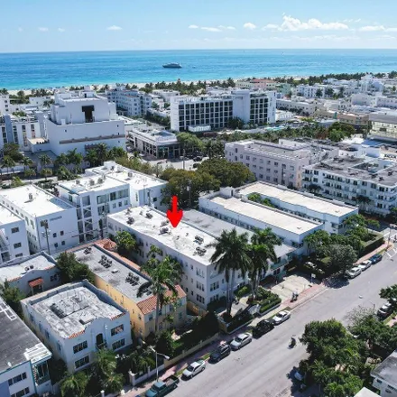 Buy this 1 bed condo on 1027 Pennsylvania Avenue in Miami Beach, FL 33139