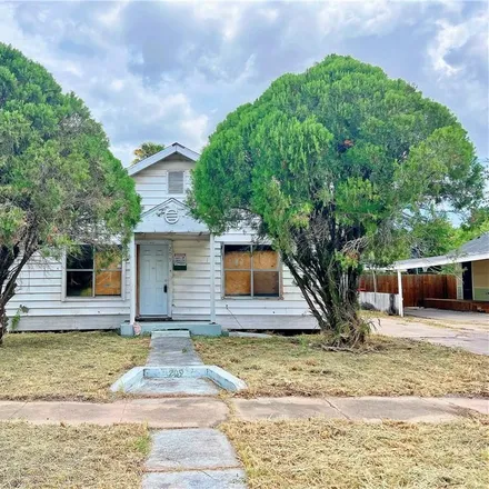 Buy this 3 bed house on 209 East Avenue F in Robstown, TX 78380