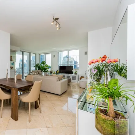 Image 2 - Courts Brickell Key, 801 Brickell Key Boulevard, Miami, FL 33131, USA - Condo for sale