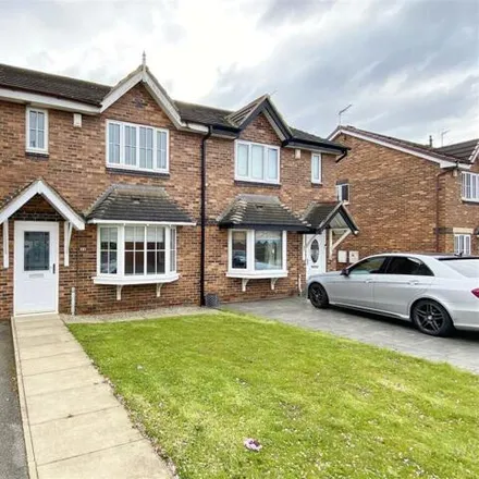 Rent this 3 bed duplex on Bryson Close in Moorends, DN8 5GH