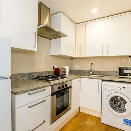 Image 4 - Painters Road, London, IG2 7TF, United Kingdom - Apartment for rent