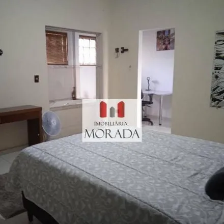 Buy this 5 bed house on Rua Bertolino Cesário Santos in Quinta das Flores, São José dos Campos - SP