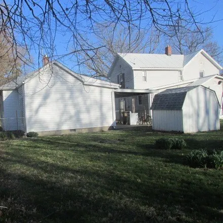 Image 3 - 657 North Walnut Avenue, Litchfield, IL 62056, USA - House for sale