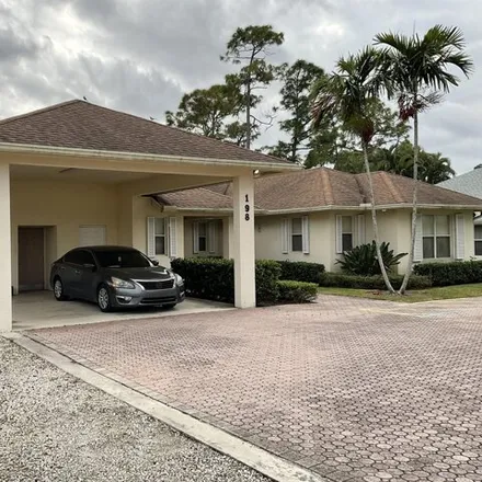 Image 4 - 199 Sparrow Drive, Royal Palm Beach, Palm Beach County, FL 33411, USA - House for rent