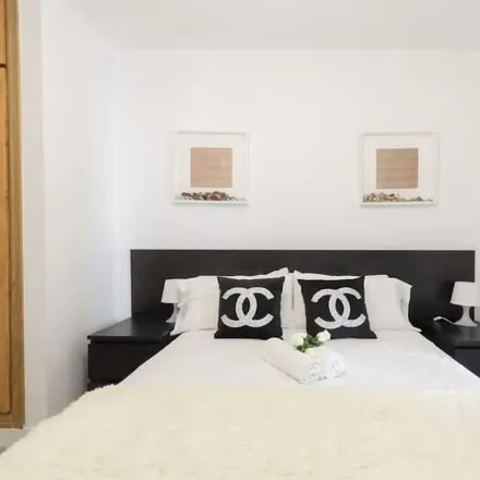 Rent this 4 bed apartment on Madrid