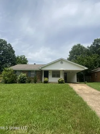 Buy this 3 bed house on 1658 Colonial Hills Dr in Southaven, Mississippi