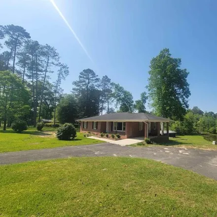 Buy this 3 bed house on 22 Mansfield Drive in Hawkinsville, GA 31036