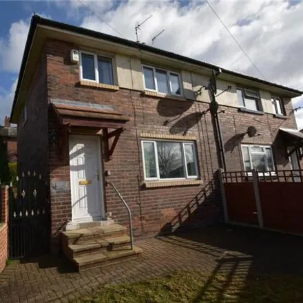Buy this 3 bed duplex on Beechwood Medical Centre in Henconner Lane, Pudsey