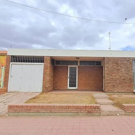 Buy this 2 bed house on Sáenz Peña 451 in M5507 ENT Luján de Cuyo, Argentina