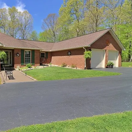 Buy this 3 bed house on 1272 Meadow Creek Drive in Oneida, Scott County