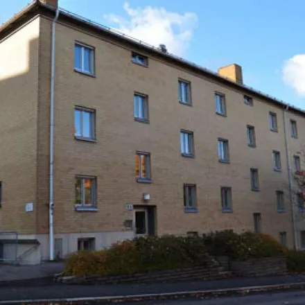 Rent this 3 bed apartment on Lefflersgatan 2B in 416 71 Gothenburg, Sweden