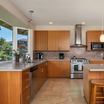 Rent this 3 bed house on Waikoloa