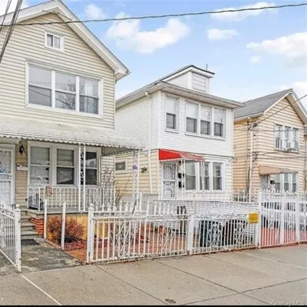 Rent this 3 bed house on 4362 Edson Avenue in New York, NY 10466
