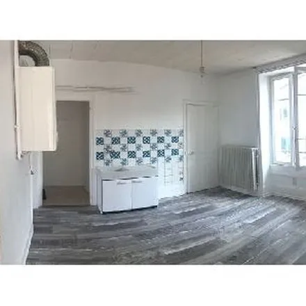 Rent this 3 bed apartment on D 957 in 70300 Luxeuil-les-Bains, France