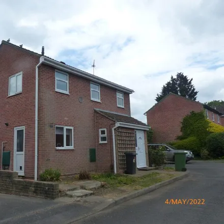 Rent this 3 bed house on unnamed road in Petersfield, GU32 3LS