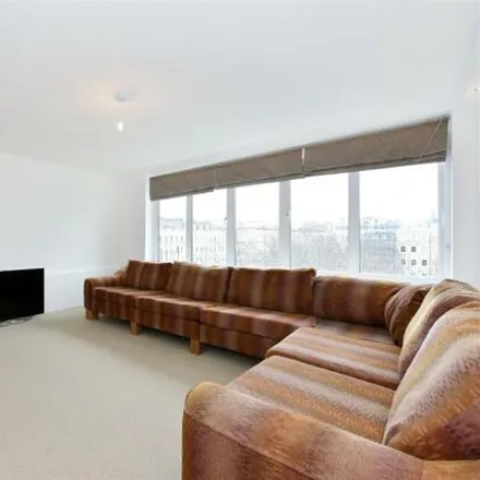 Image 6 - Campbell Court, 1-7 Queen's Gate Gardens, London, SW7 4PB, United Kingdom - Apartment for sale