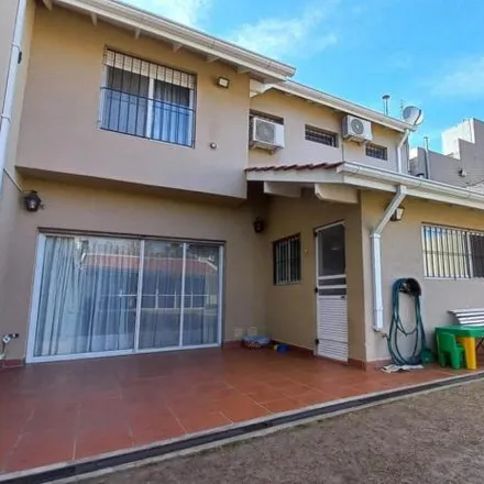 Image 2 - Gobernador Luis Monteverde 675, Partido de Morón, B1712 JOB Castelar, Argentina - House for sale