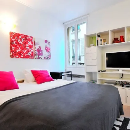 Image 9 - 63 Rue Greneta, 75002 Paris, France - Apartment for rent