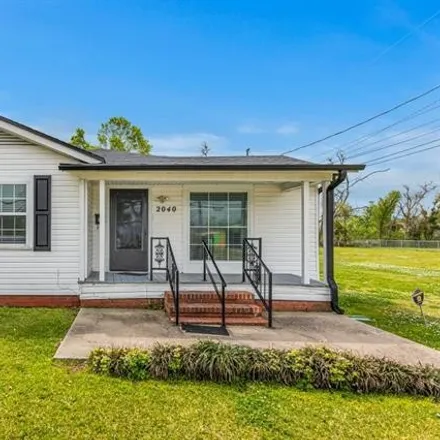 Buy this 3 bed house on 2040 East Mill Street in Lake Charles, LA 70601