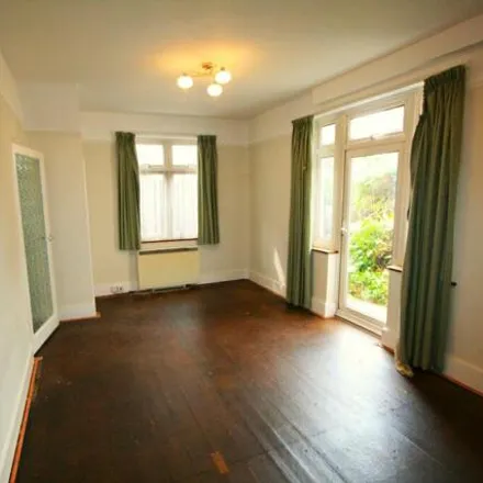 Image 5 - Siward Road, Chatterton Village, London, BR2 9JY, United Kingdom - Duplex for sale