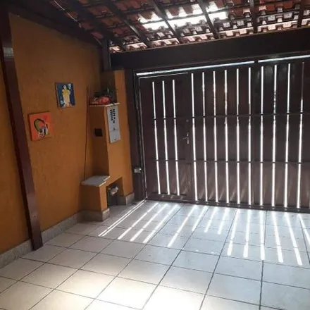 Rent this 3 bed house on Rua dos Coqueiros in Campestre, Santo André - SP