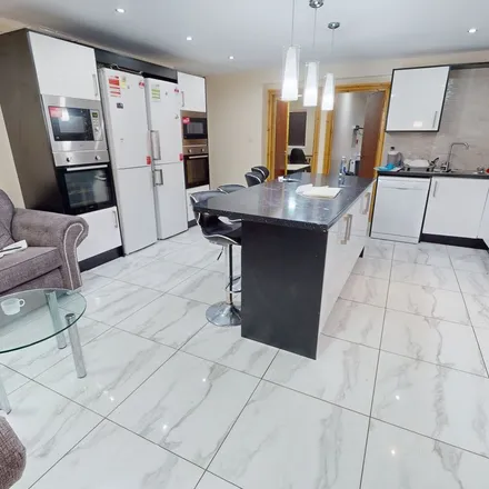 Rent this 6 bed apartment on Hubert Croft in Selly Oak, B29 6DX