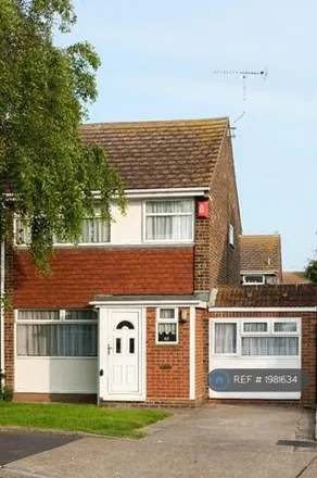 Rent this 1 bed house on 62 The Silvers in Broadstairs, CT10 2PF