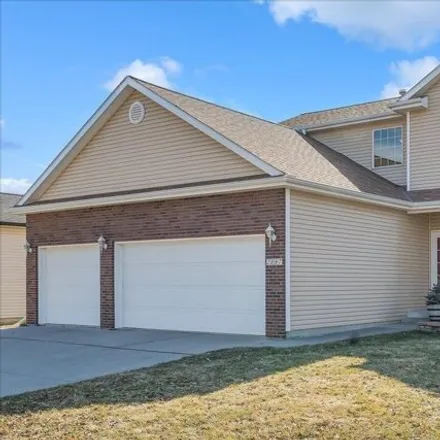 Buy this 4 bed house on 2681 West Washington Street in Lincoln, NE 68522