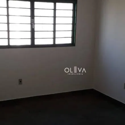 Buy this 3 bed apartment on Rua Doutor José Milton de Freitas in Higienópolis, São José do Rio Preto - SP